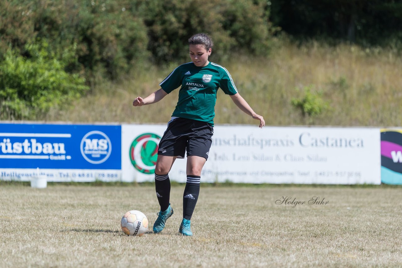 Bild 107 - wBJ TuRa Meldorf/Buesum - JFV Luebeck : Ergebnis: 1:0